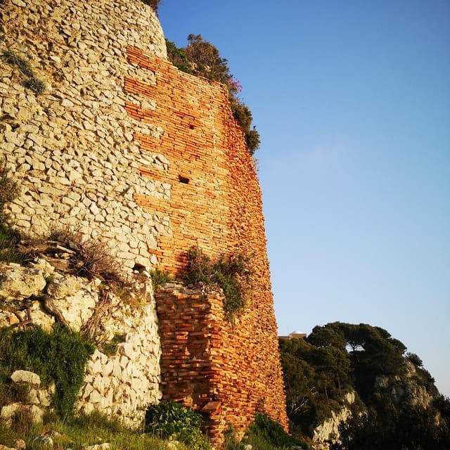 Villa jovis, guided walk to the Roman imperial villa - The Experience in Detail