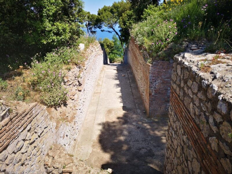 Villa jovis, guided walk to the Roman imperial villa - Why This Tour Works Well