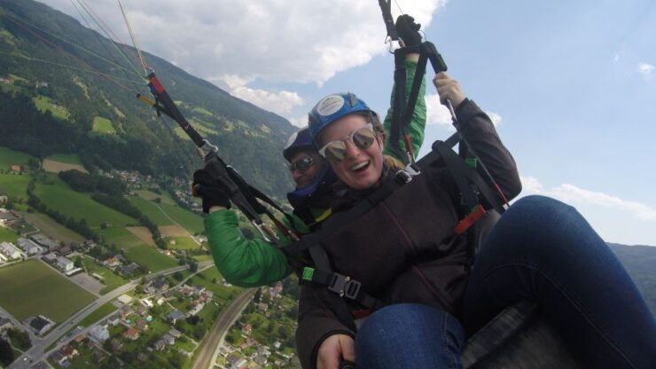 Villach/Ossiachersee: Paragliding 'Action' Tandem Flight - Activity and Experience