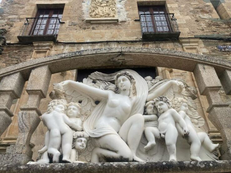 Villafranca Del Bierzo in Its Entirety: Castle and Town - Exploring Villafranca Del Bierzo Castle