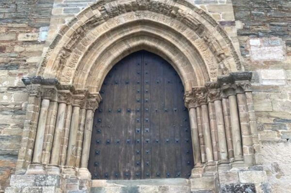 Villafranca Del Bierzo in Its Entirety: Castle and Town - The Sum Up