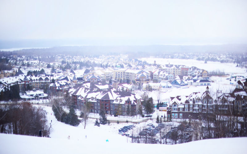 Village Express Ski Shuttle from Toronto to Blue Mountain - Trading the winter drive for a coach ride