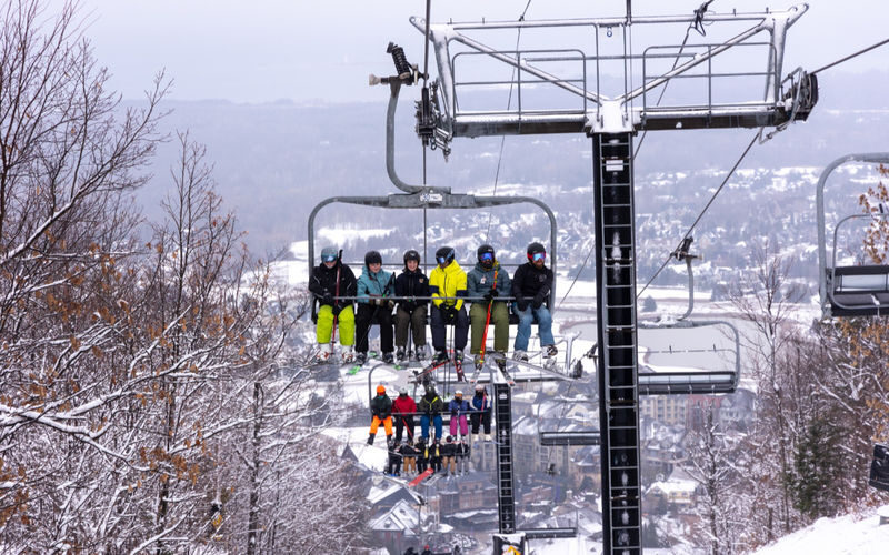 Village Express Ski Shuttle from Toronto to Blue Mountain - The village is a real option, not a consolation prize