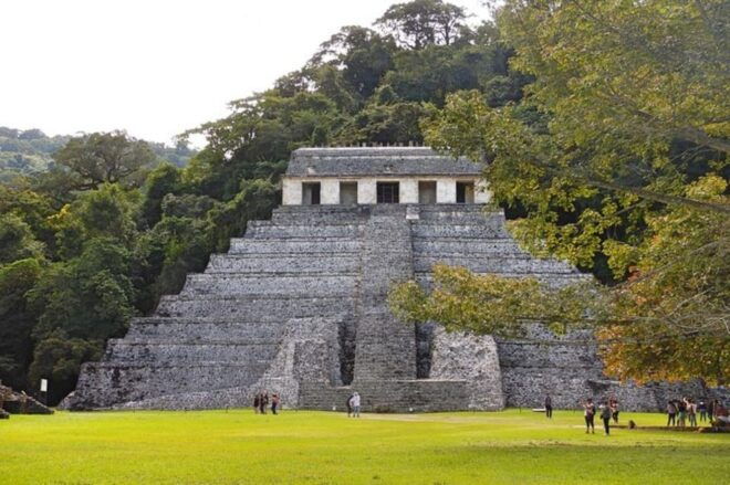 Villahermosa: Roberto Barrios Waterfall and Palenque - Roberto Barrios Waterfalls
