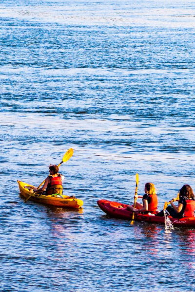 Villajoyosa: Guided Kayak Excursion With Snorkeling - Availability and Languages