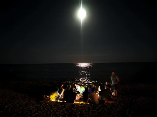 Villajoyosa: Moonlight Kayaking and Dinner Under the Stars - Inclusions and Equipment Provided