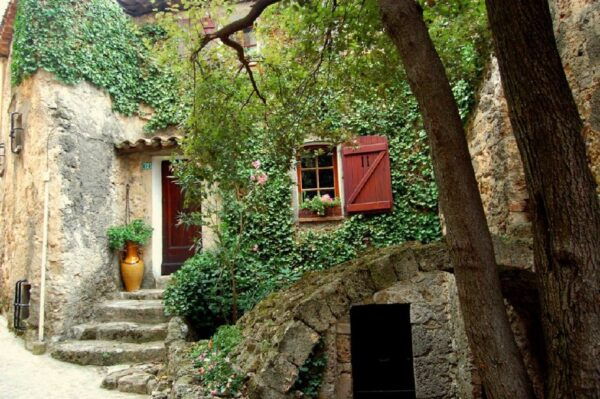 Villefranche: Cannes, Grasse & St Paul De Vence Private Trip - Common Questions