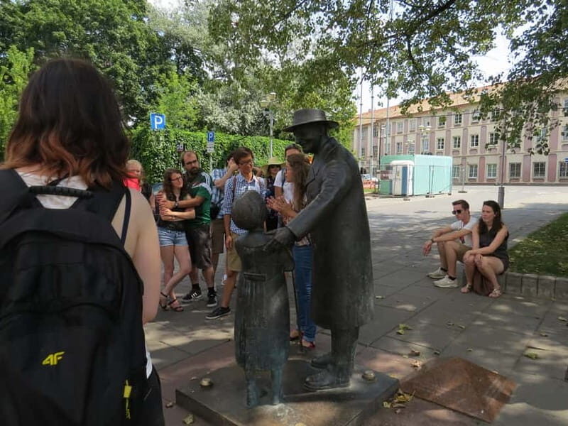 Vilnius: 2.5-Hour Jewish Quarter Walking Tour - An In-Depth Look at the Tour Itinerary