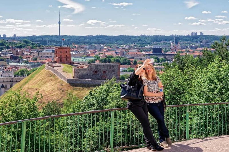 Vilnius: Capture the most Photogenic Spots with a Local - Exploring Vilnius in 90 Minutes: An Authentic Photo and Culture Tour