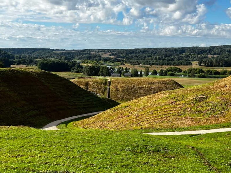 Vilnius: Private Paneriai Park, Trakai Castle, Kernav Tour - FAQ