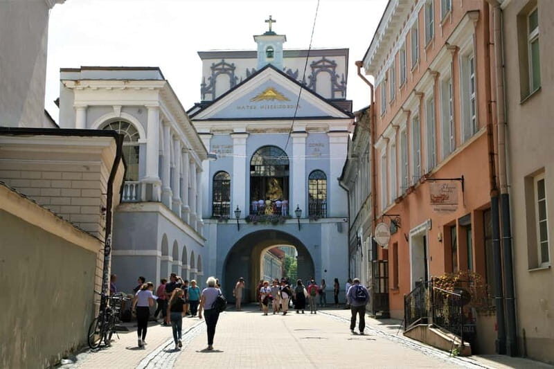 Vilnius: Then and Now Private Old Town Tour - An In-Depth Look: What to Expect on the Tour