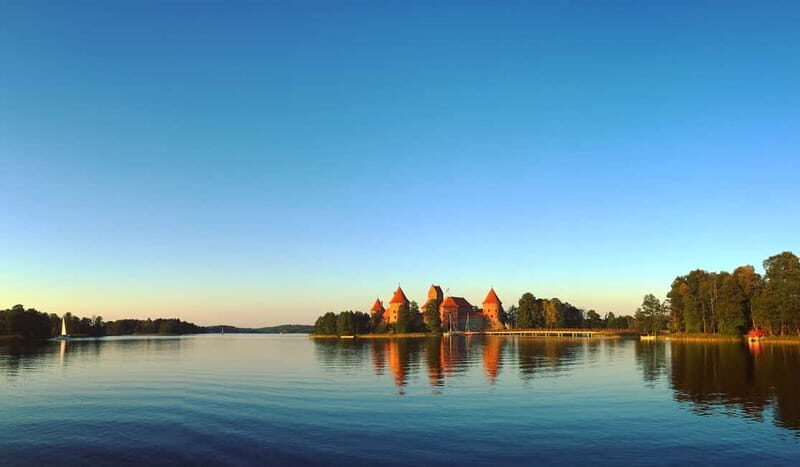 Vilnius: Trakai Tour with Audio Guide and Minibus Transfers - Final Thoughts: Who Should Consider This Tour?