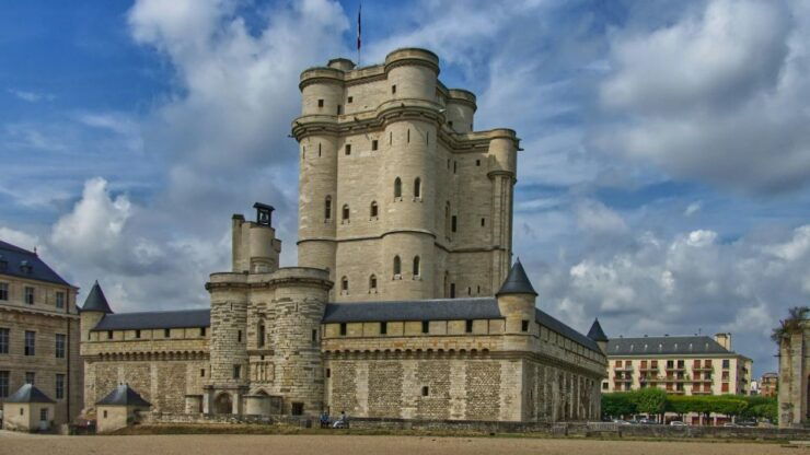 Vincennes Castle: Private Guided Tour With Entry Ticket - Highlights