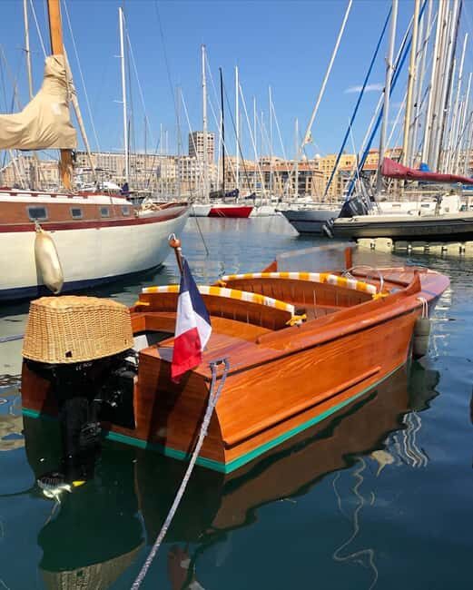 Vintage boat tour of Marseille Old Port for couples (1h) - Authentic Experiences and Insider Tips