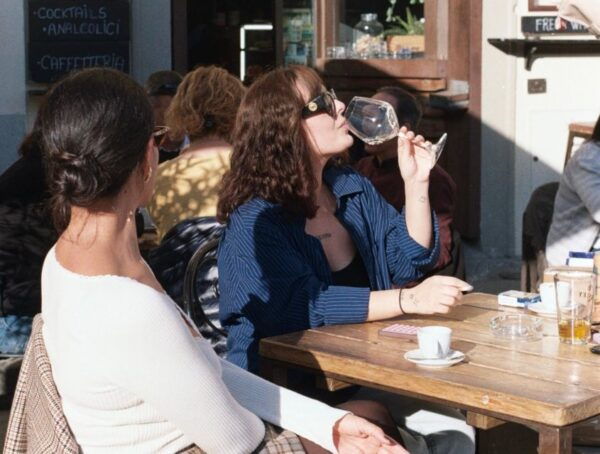 Vintage Photographer in Florence (Perfect for Couple) - Frequently Asked Questions