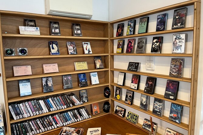 Vintage Shopping, Music Discovery Private Tour in Shimokitazawa - Guide Information