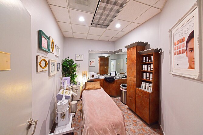 VIP 90 Minute Reflexology and Massage Combo - Meeting and Pickup Details