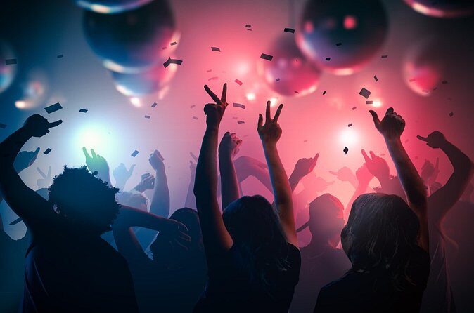 VIP Club Crawl Fremont Street, Las Vegas: Entry & Drink Specials - Cost and Value