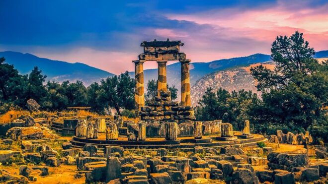 VIP Day Tour From Athens: Delphi & Nymphs Cave TREK - Highlights