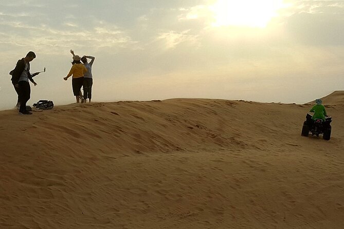 VIP Desert Safari Dubai - Royal Style Table Service - The Sum Up