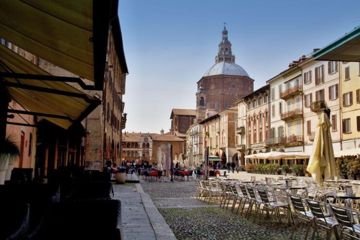 VIP Experience to Pavia and Vigevano - Languages and Pickup Details