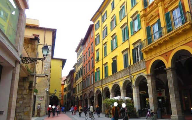 Vip Experience With International Actress Born in Pisa - Host Information