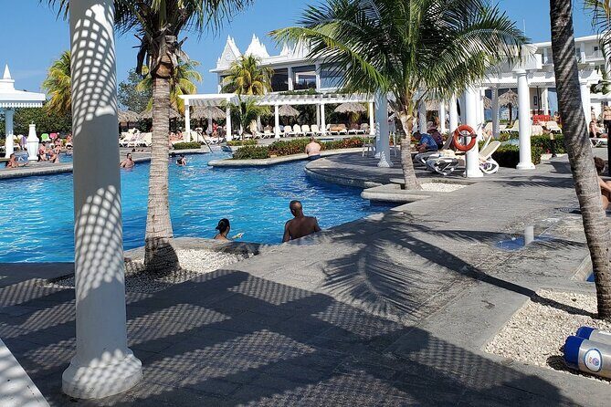 VIP Luxury Montego Bay Airport Transfer to Montego Bay/ Falmouth - Deep Dive into the Experience