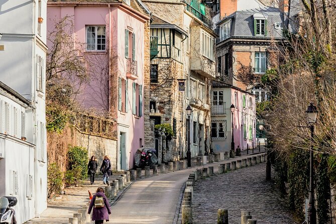 VIP Montmartre Walking Tour With Private Vineyard Wine Tasting - Directions and Logistics