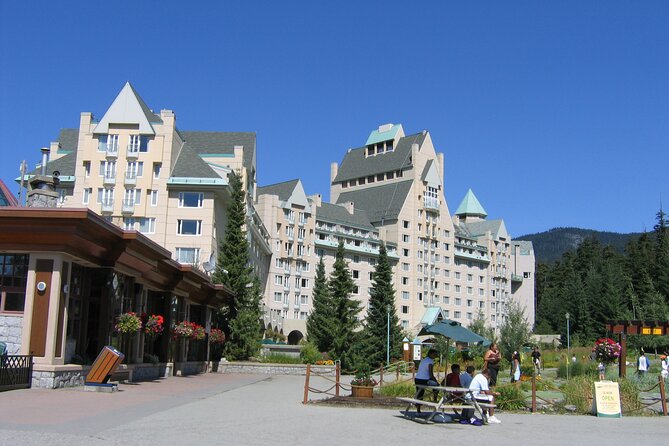 VIP Private Sedan Transfer Whistler BC to Vancouver Intl. Airport - Meeting and Pickup Details