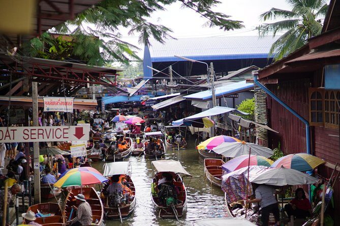 VIP Private Tour Damnoen Saduak+ Amphawa + Mae Klong Railway - FAQ