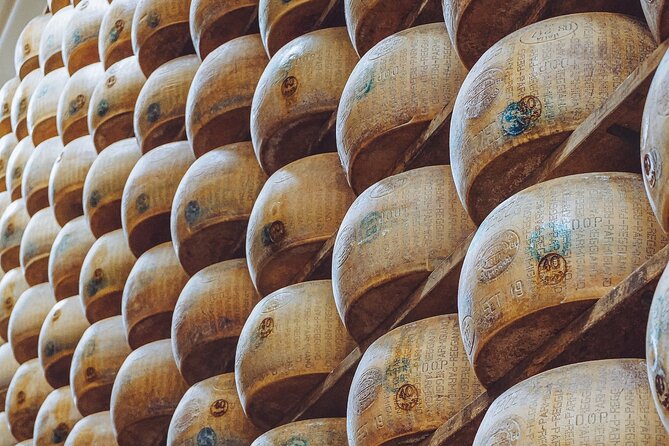 VIP Private Tour- Windmills, Cheese, Volendam With Transportation - Transportation Details