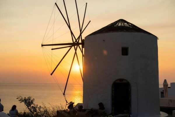 VIP Private Transfer To/From Santorini Airport - Exclusions to Consider