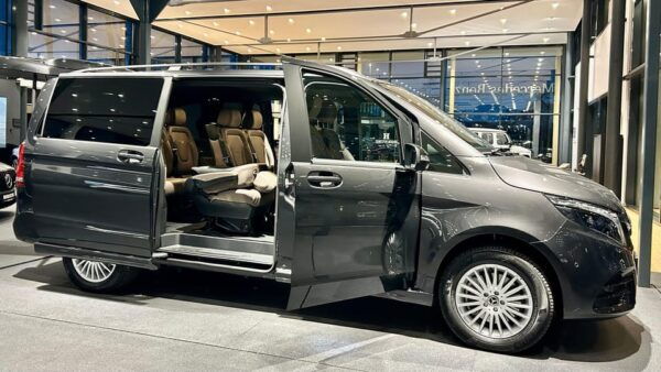 VIP Shuttle Munich Airport to Kitzbühel Austria - Participant Restrictions and Guidelines
