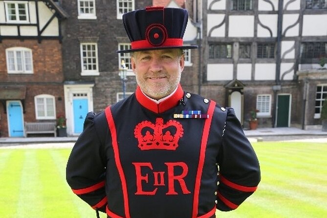 VIP Tower of London and Crown Jewels Tour With Private Beefeater Meet & Greet - Additional Details