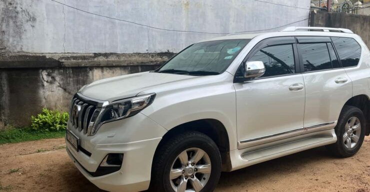 VIP Transfers From CMB Bandaranaike Airport by Land Cruiser - Good To Know