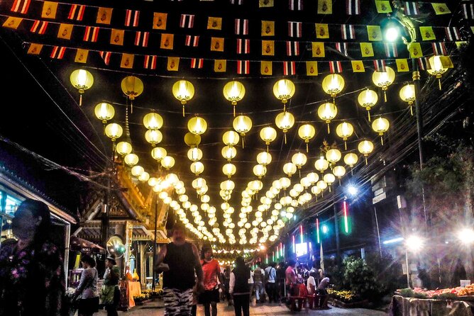 VIP Tuk Tuk Experience – STREET FOOD in CHINATOWN Minimum 2 Pax - Indulging in Authentic Street Food Delights