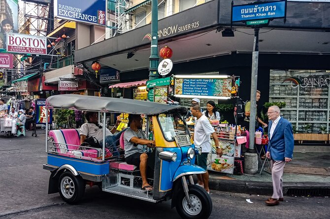 VIP Tuk Tuk Experience – STREET FOOD in KhaoSan Road Minimum 2 Pax - Exploring the Street Food Scene in KhaoSan Road