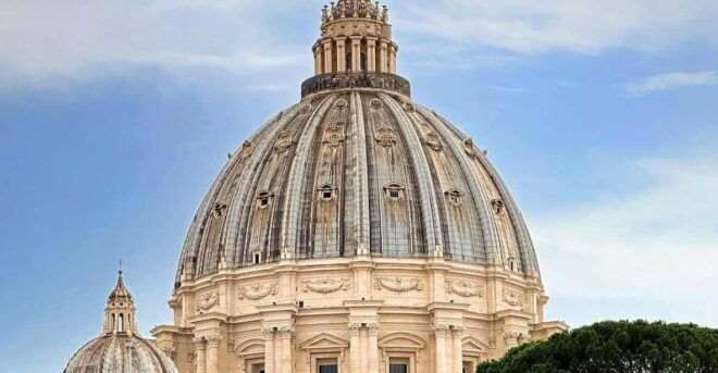 VIP - Vatican Museums, Sistine Chapel, St. Peters Basilica - Discovering St. Peters Basilica