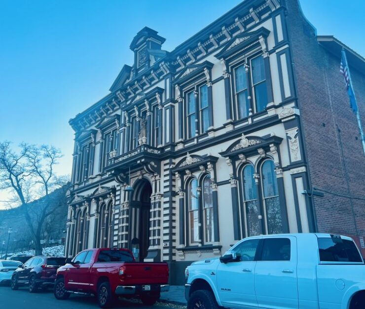 Virginia City: Self-Guided Haunted Walking Tour With an App - Tour Experience