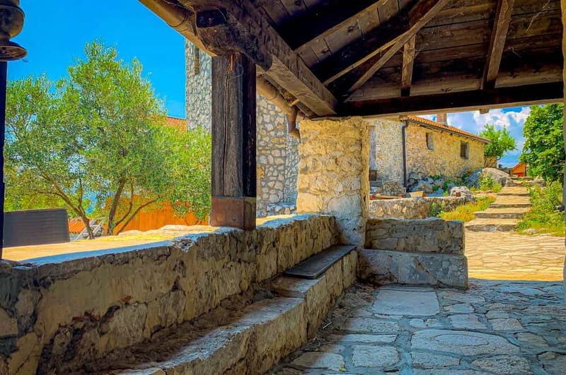 Virpazar: Skadar Lake PRIVATE Boat Tour to KOM MONASTERY - An authentic look at what you can expect