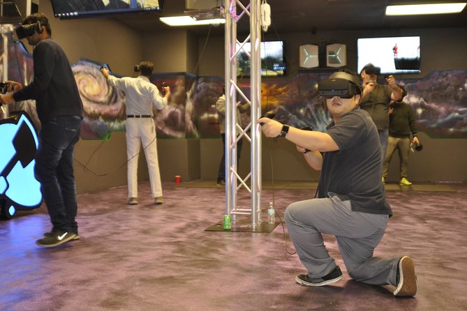 Virtual Reality (VR) Experience in Los Angeles - Immersive VR Experience