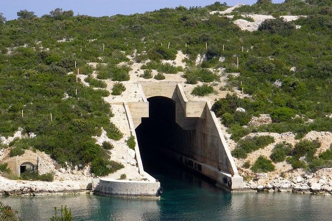 Vis Military Tour - Reviews