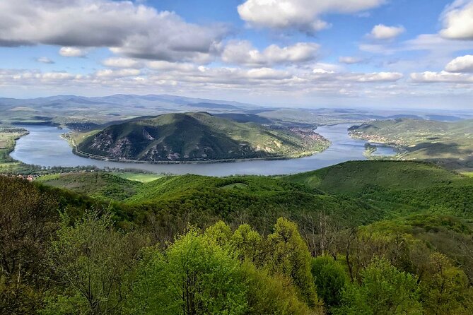 Visegrad Castle and Szentendre by the Danube Private Tour - Experience