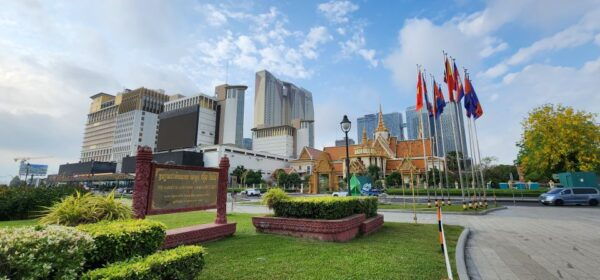 Visit 11 Places in the City Included S21 & Killing Field - Independence Monument