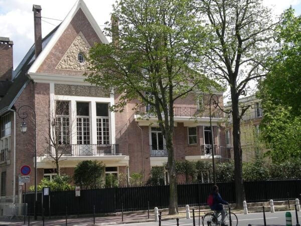 Visit 1930S Boulogne With an Architect - Questions You May Have