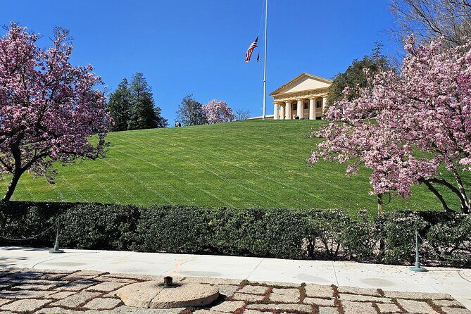 Visit Arlington National Cemetery with one of DC's best guides! - Why Choose This Tour?