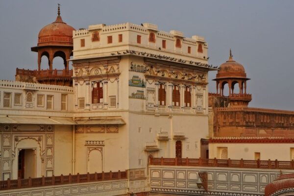 Visit Bikaner in Private Car With Guide Service - Additional Tips and Recommendations