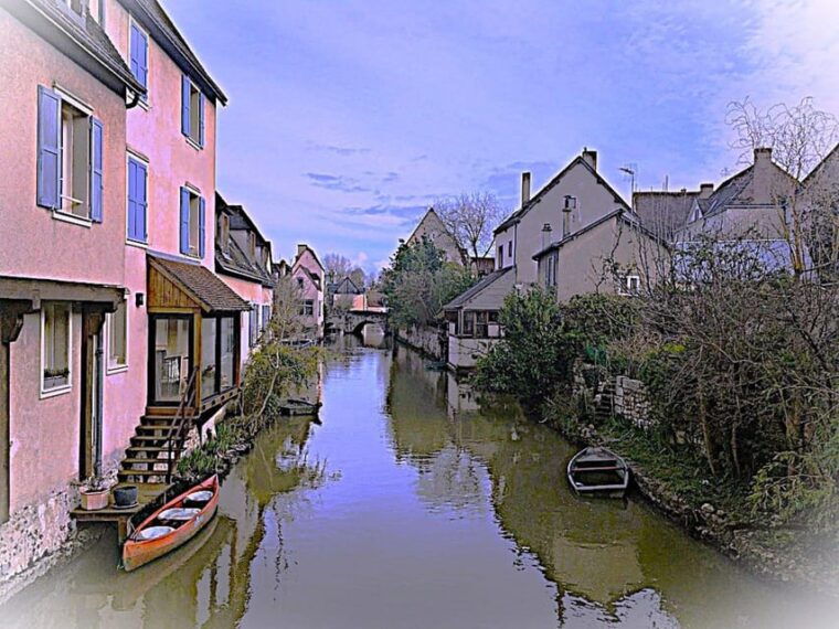 Visit Chartres Through Tales and Legends: From the Cathedral to the City! - The Labyrinth: A Path of Reflection