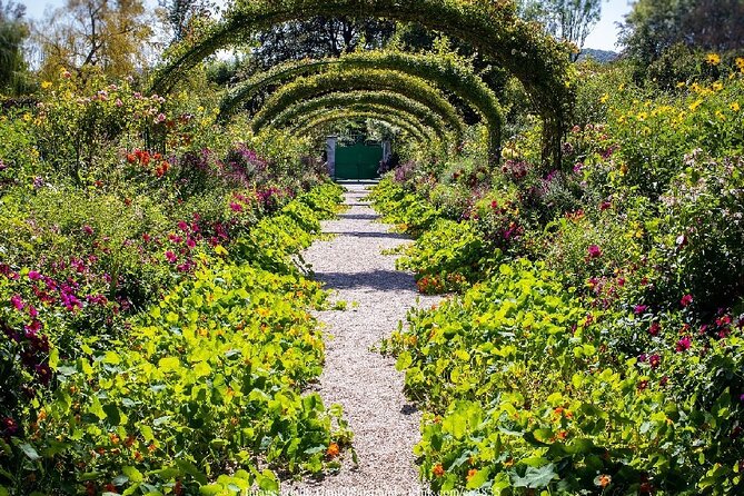Visit Claude Monets House: Giverny Private Day Trip From Paris - Additional Information