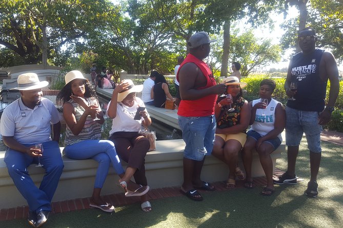 Visit Constantia Wineries Kirsternbosch Gardens From Cape Town - Overview of Constantia Wineries and Kirstenbosch Gardens